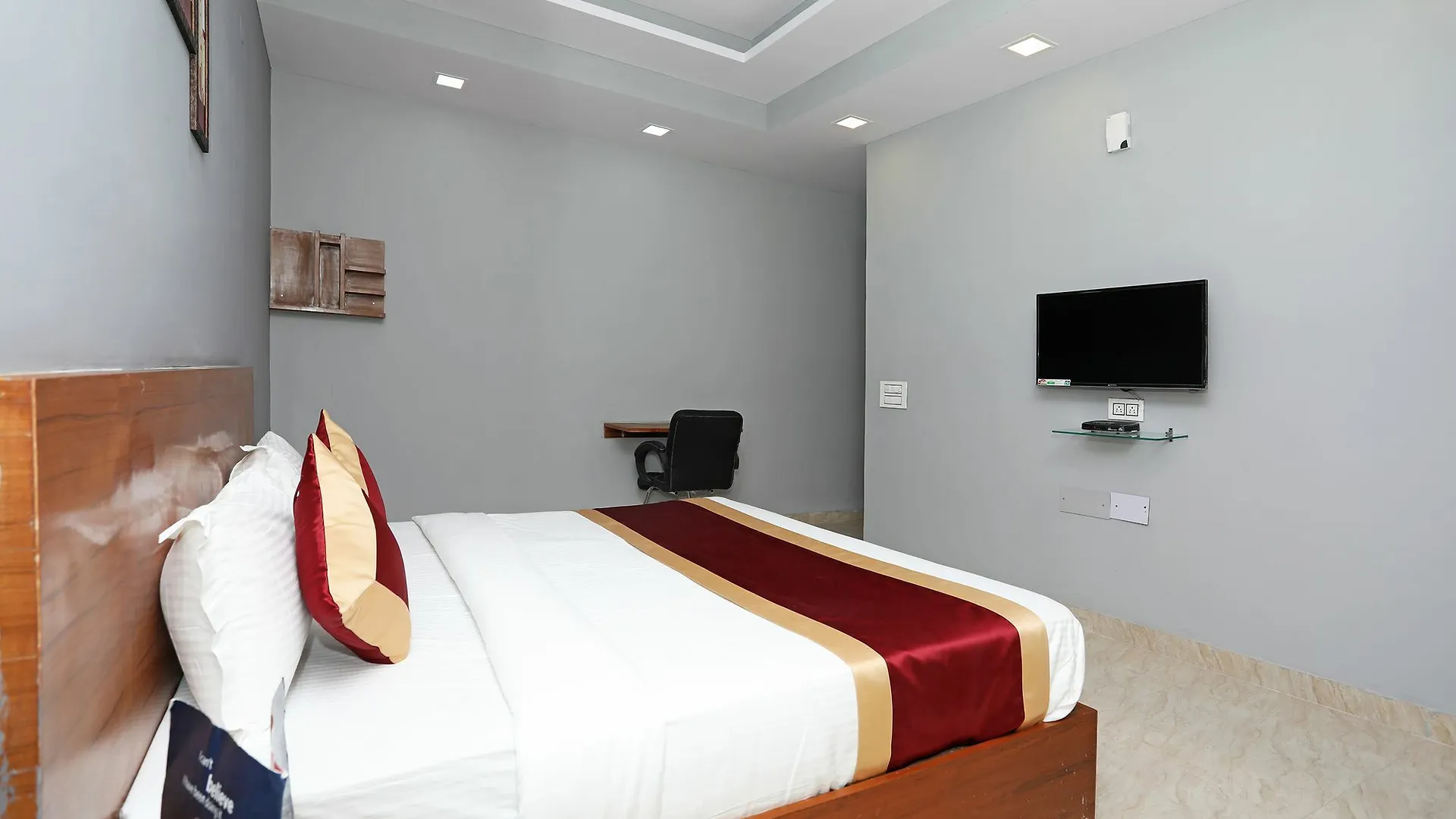 Treebo Trend Aashiyana Paradise Badshahpur Hotel
